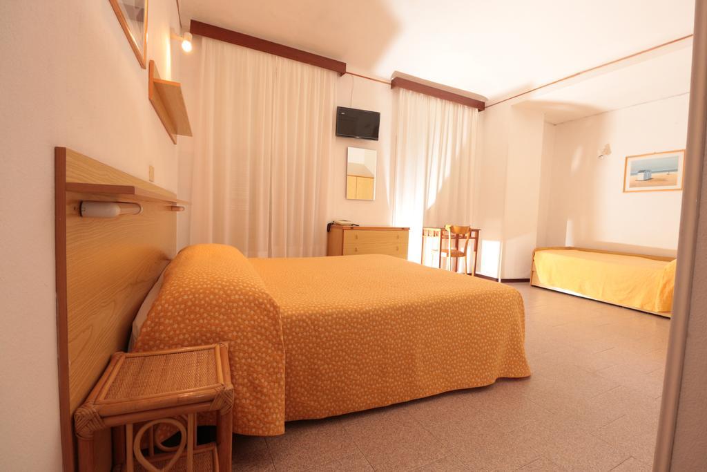 Hotel Amelia Alassio